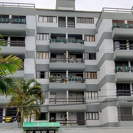 Moderno E Confortavel Apto Prainha Caraguatatuba Luaran gambar